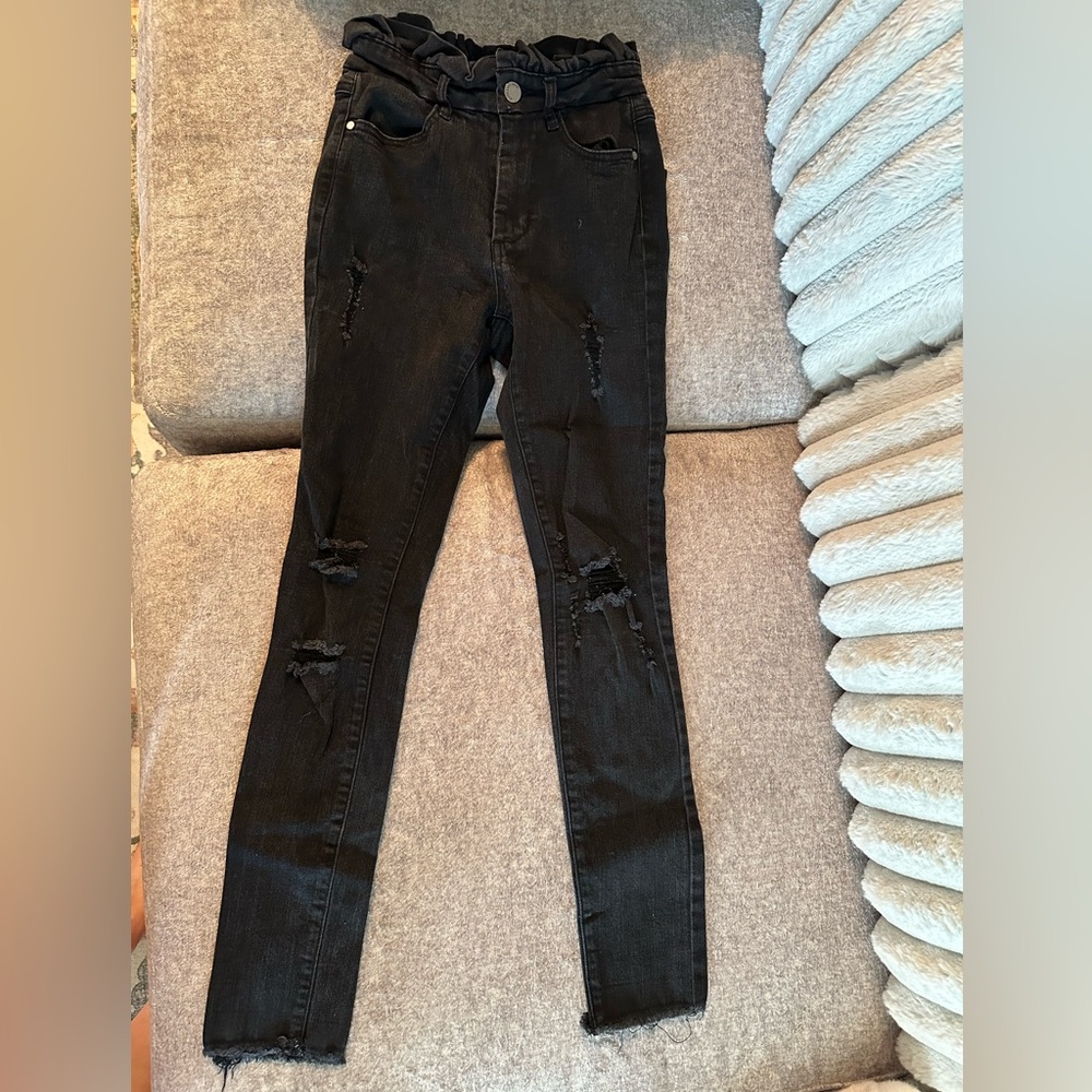 Black Distressed Women's Jeans